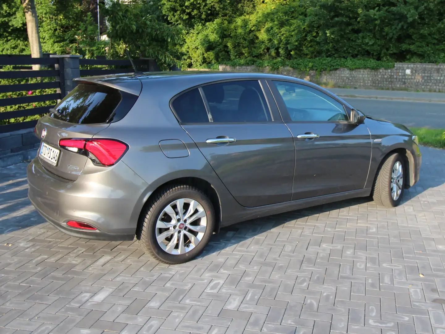 Fiat Tipo Tipo Kombi 1.6 MultiJet DCT Easy Grau - 2
