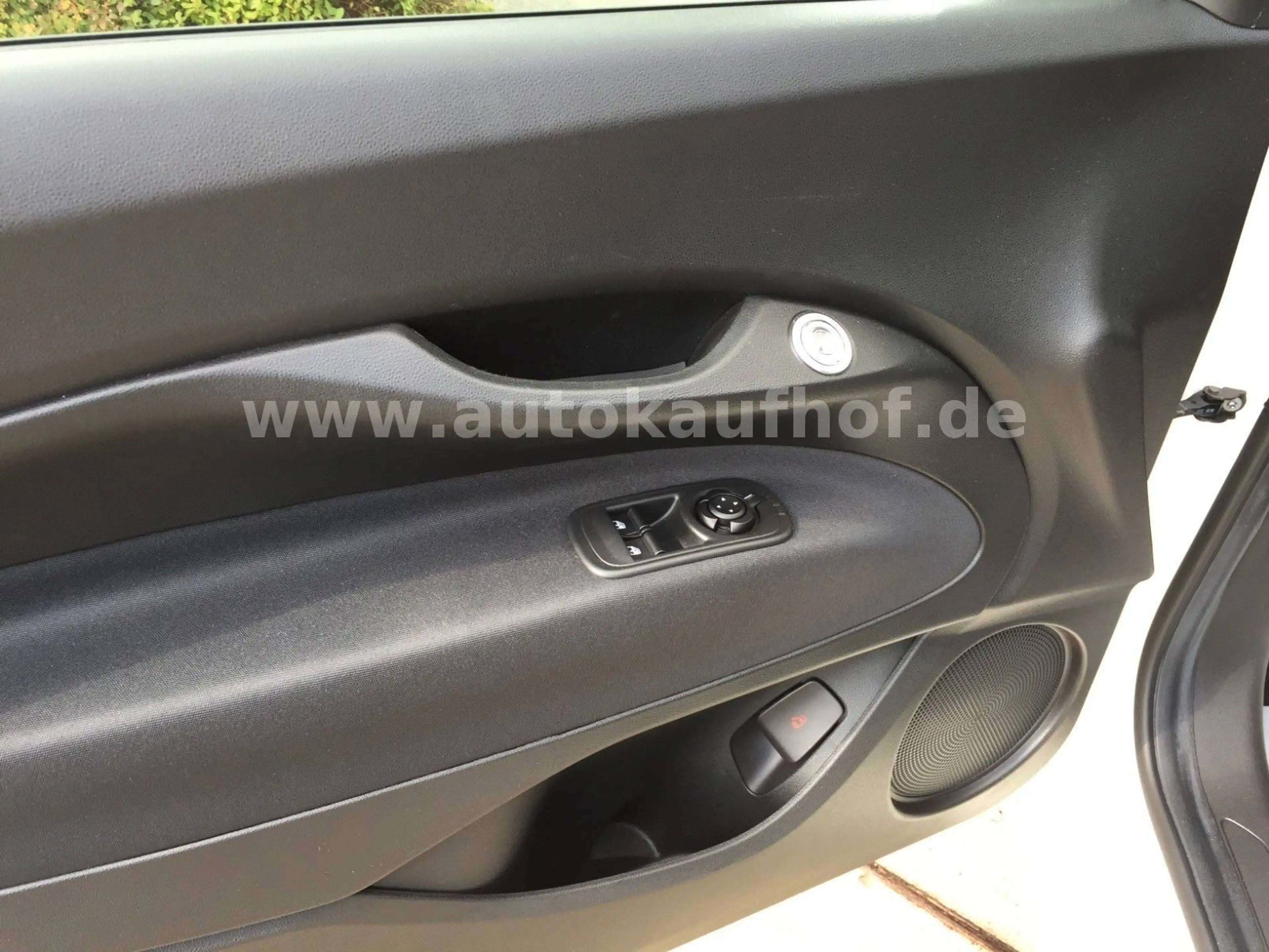 Fiat 500e Tempomat Carplay/Android Auto/Alu — photo 12