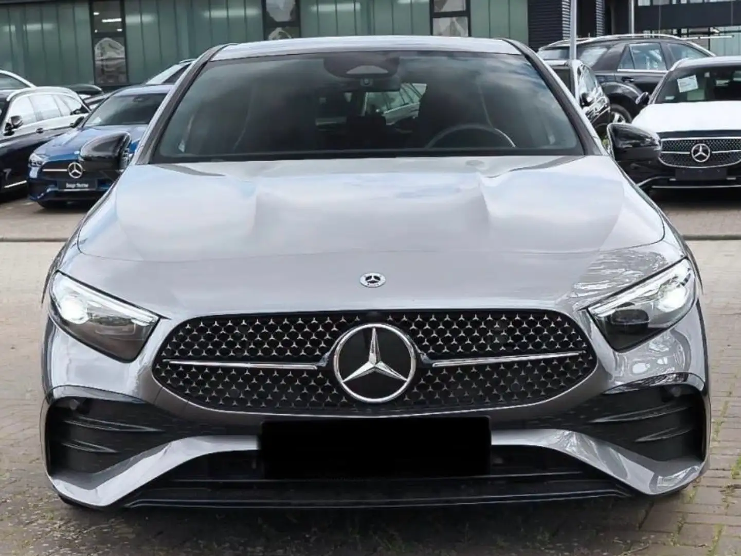 Mercedes-Benz A 180 A 180 AMG Line Advanced Plus auto TETTO PANO Grigio - 2