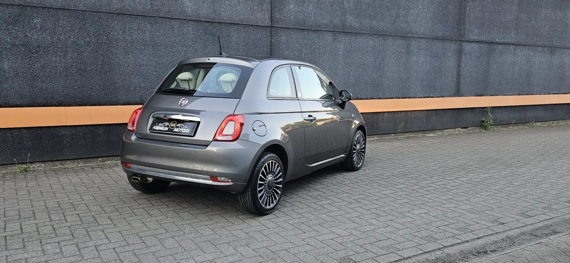 Fiat 500 1.2i Lounge MIRROR UITVOERING/NAVI/PANO/**TOPSTAAT Gris - 2