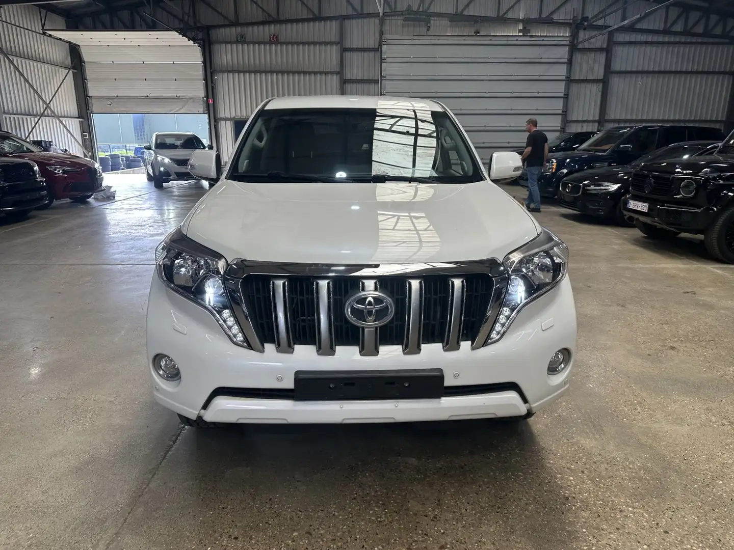 Toyota Land Cruiser Prado 3.0 Weiß - 2