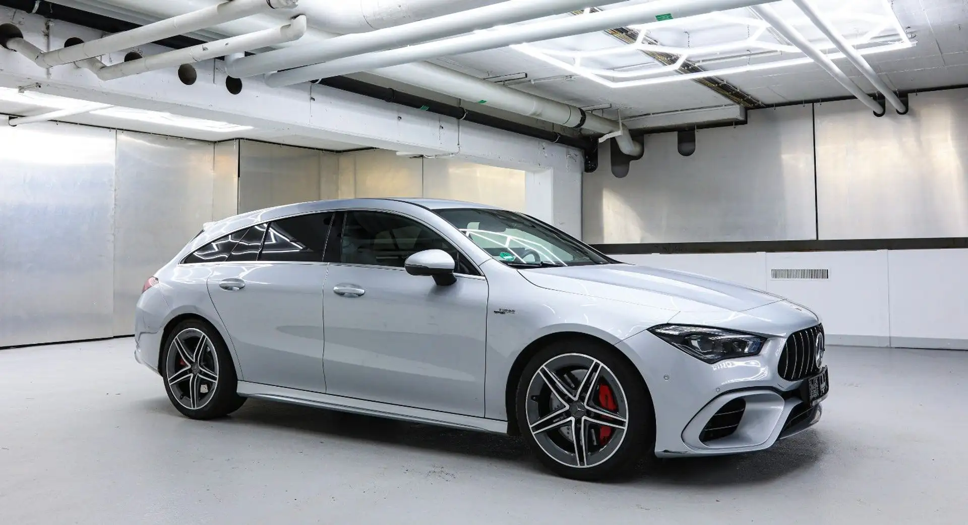 Mercedes-Benz CLA 45 AMG CLA 45 S AMG Shooting Brake 2.Hand Burmester Silber - 2