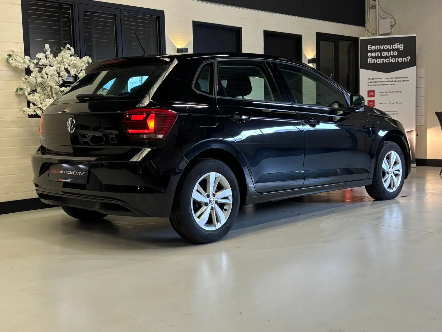 Volkswagen Polo 1.0 TSI 95PK |Carplay|Stoelverwarming|Airco| Zwart - 2