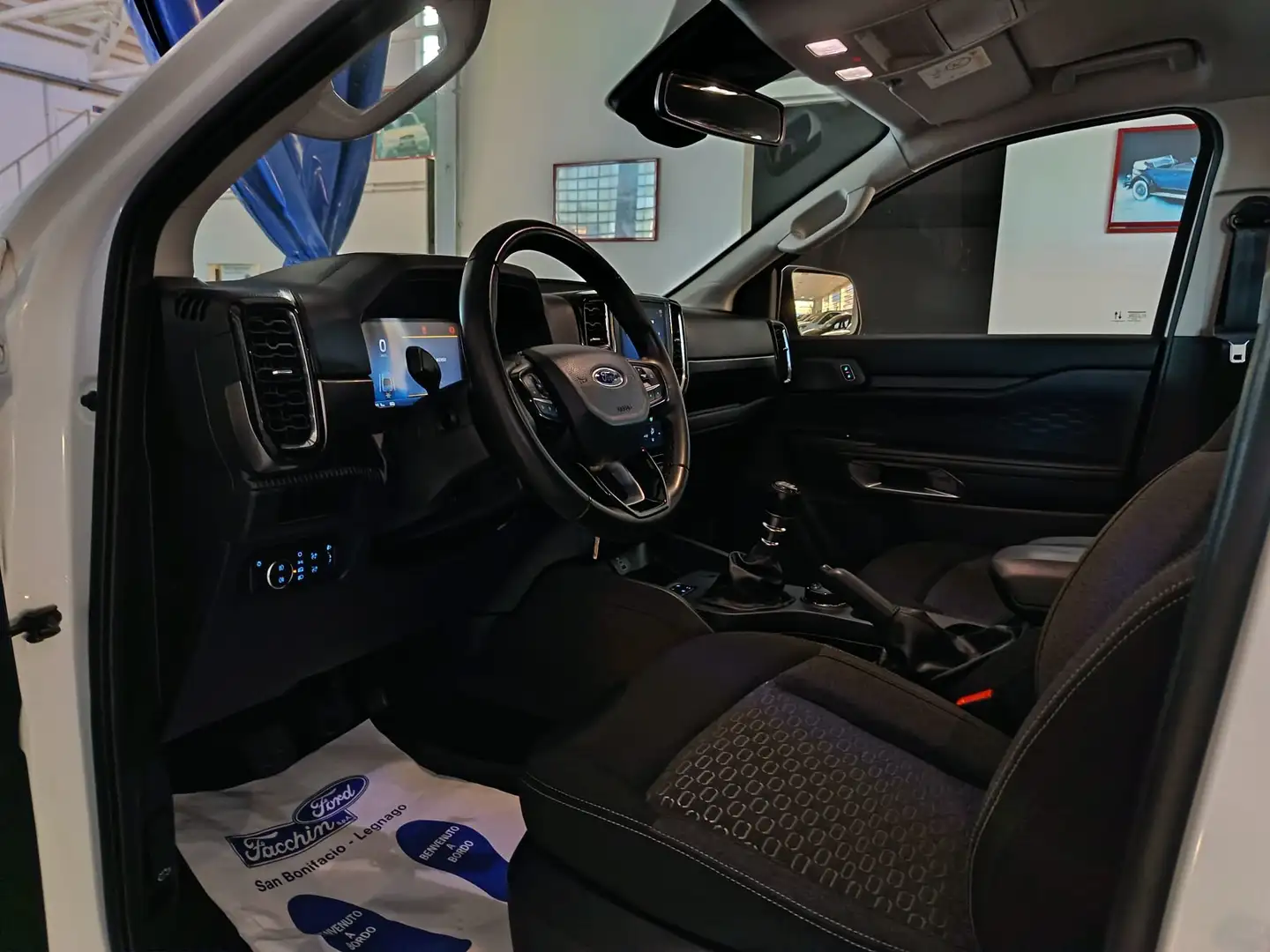 Ford Ranger 2.0 Ecoblue 170cv D.Cab XLT 4x4 Blanco - 2