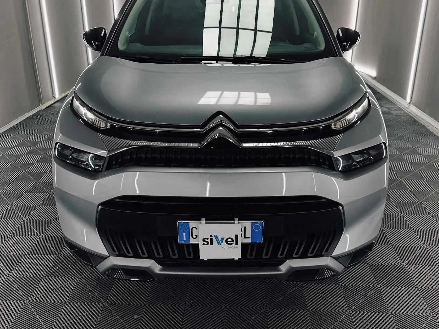 Citroen C3 Aircross 1.2 puretech Shine Pack s Gris - 2