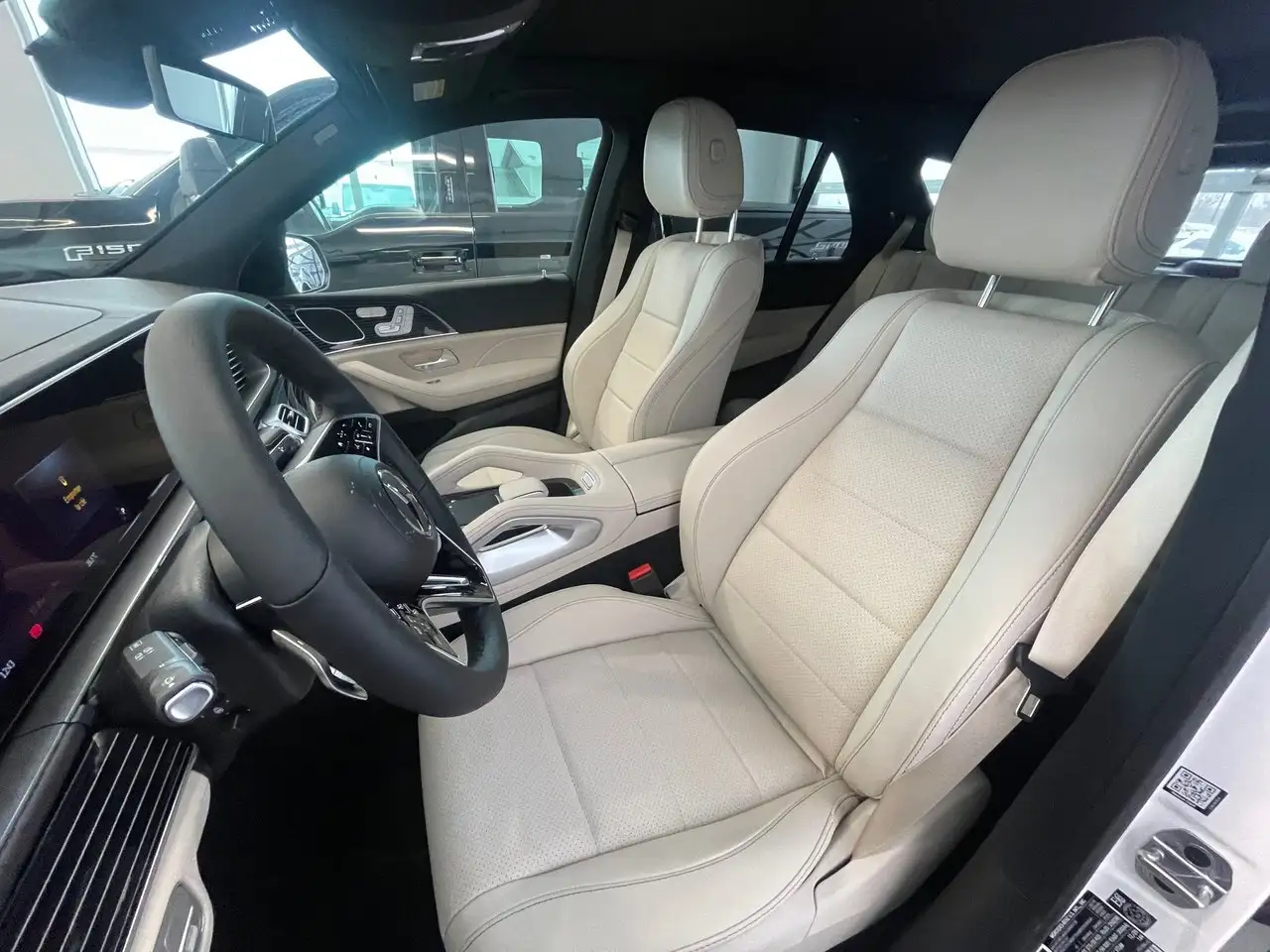 Mercedes-Benz GLE снимка Mercedes-Benz GLE