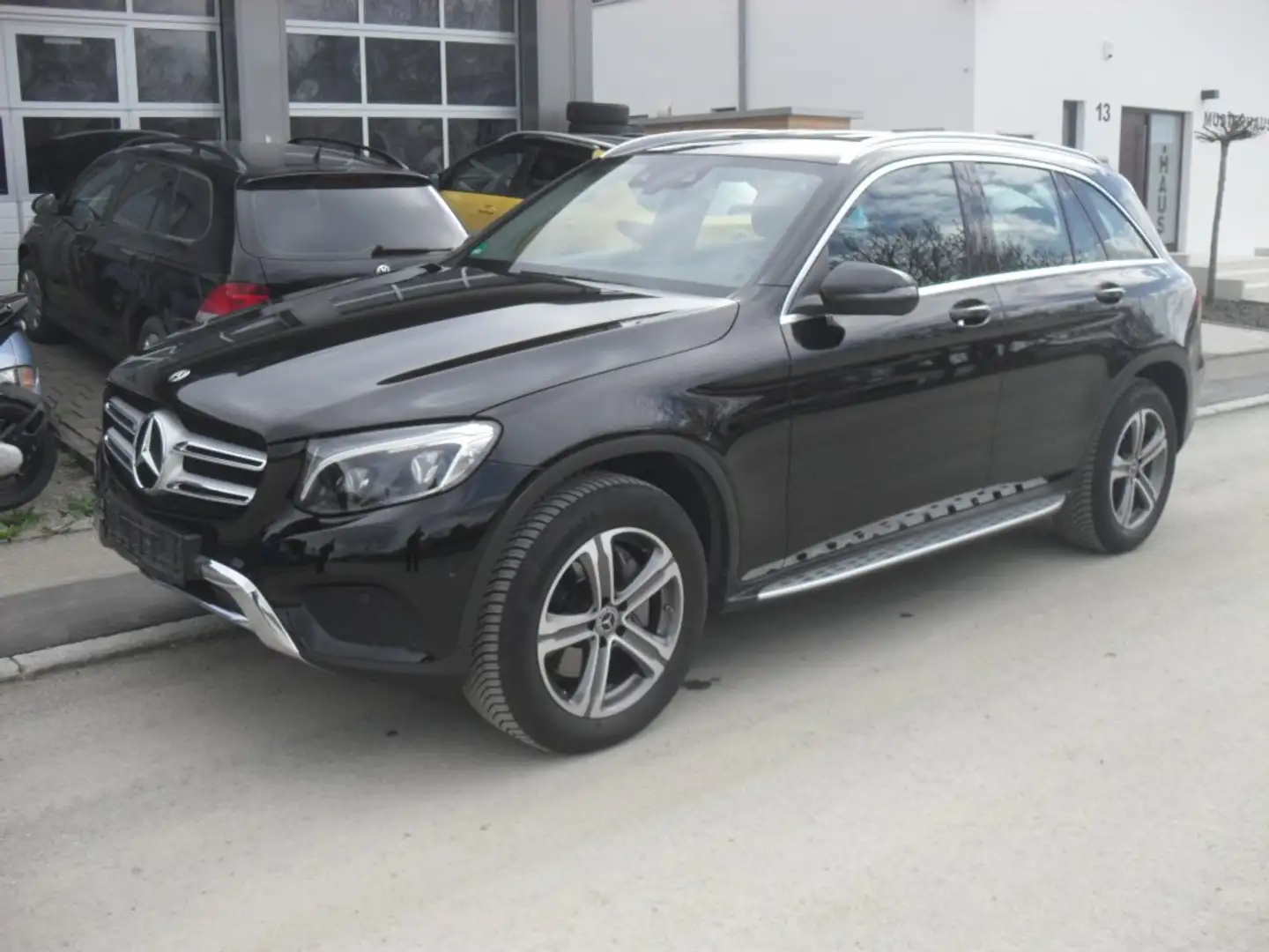 Mercedes-Benz GLC 250 GLC 250 d 4Matic AHK NAV Allw TÜV NEU 1. Hand!! Noir - 2