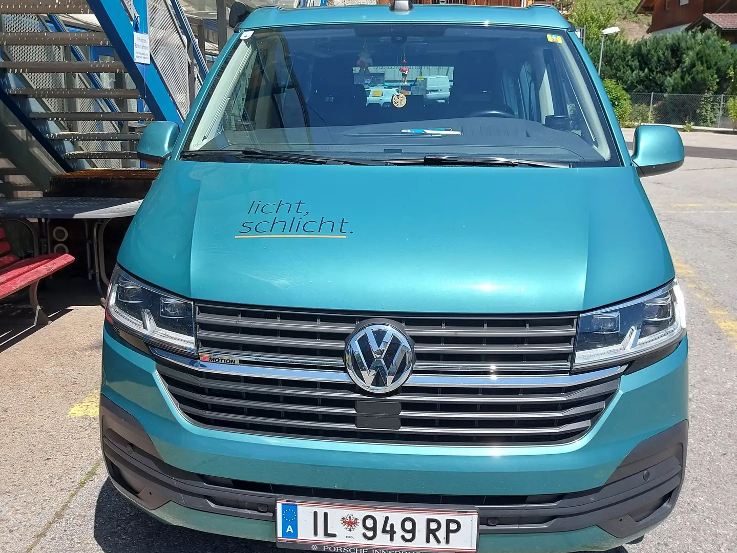 Volkswagen T6.1 California Beach | 4 Motion Verde - 2