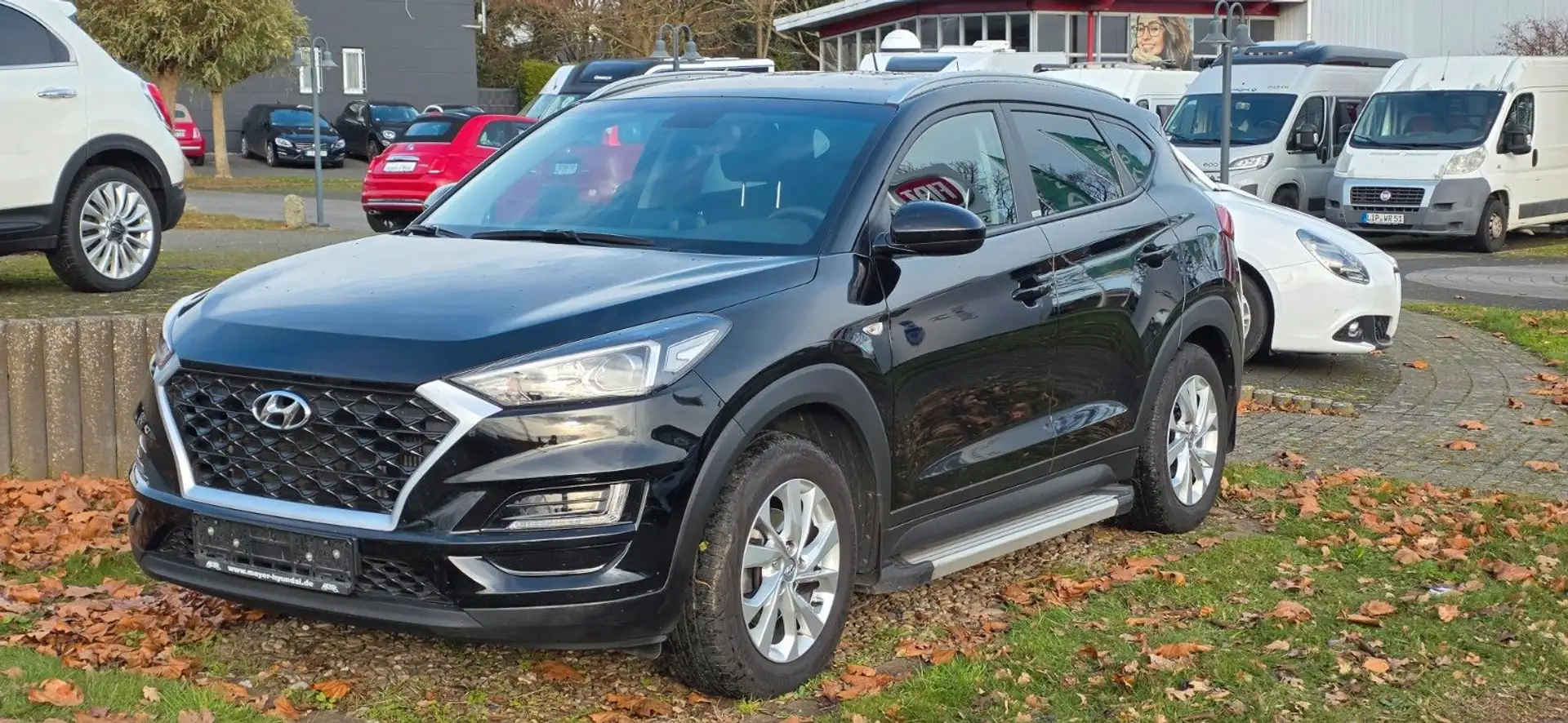 Hyundai TUCSON Select 2WD IM KUNDENAUFTRAG Schwarz - 1