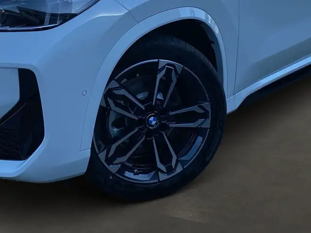 BMW X1 view 6