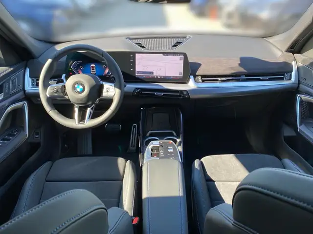 BMW X1 view 10