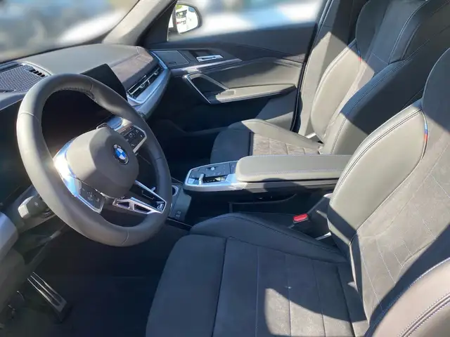 BMW X1 view 7