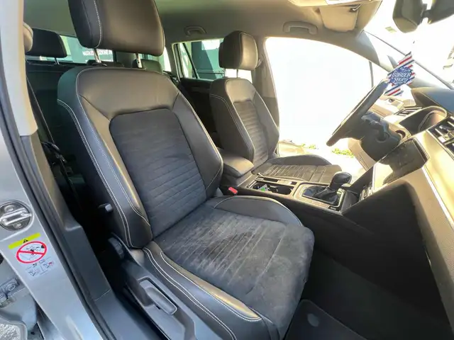 Volkswagen Passat view 15