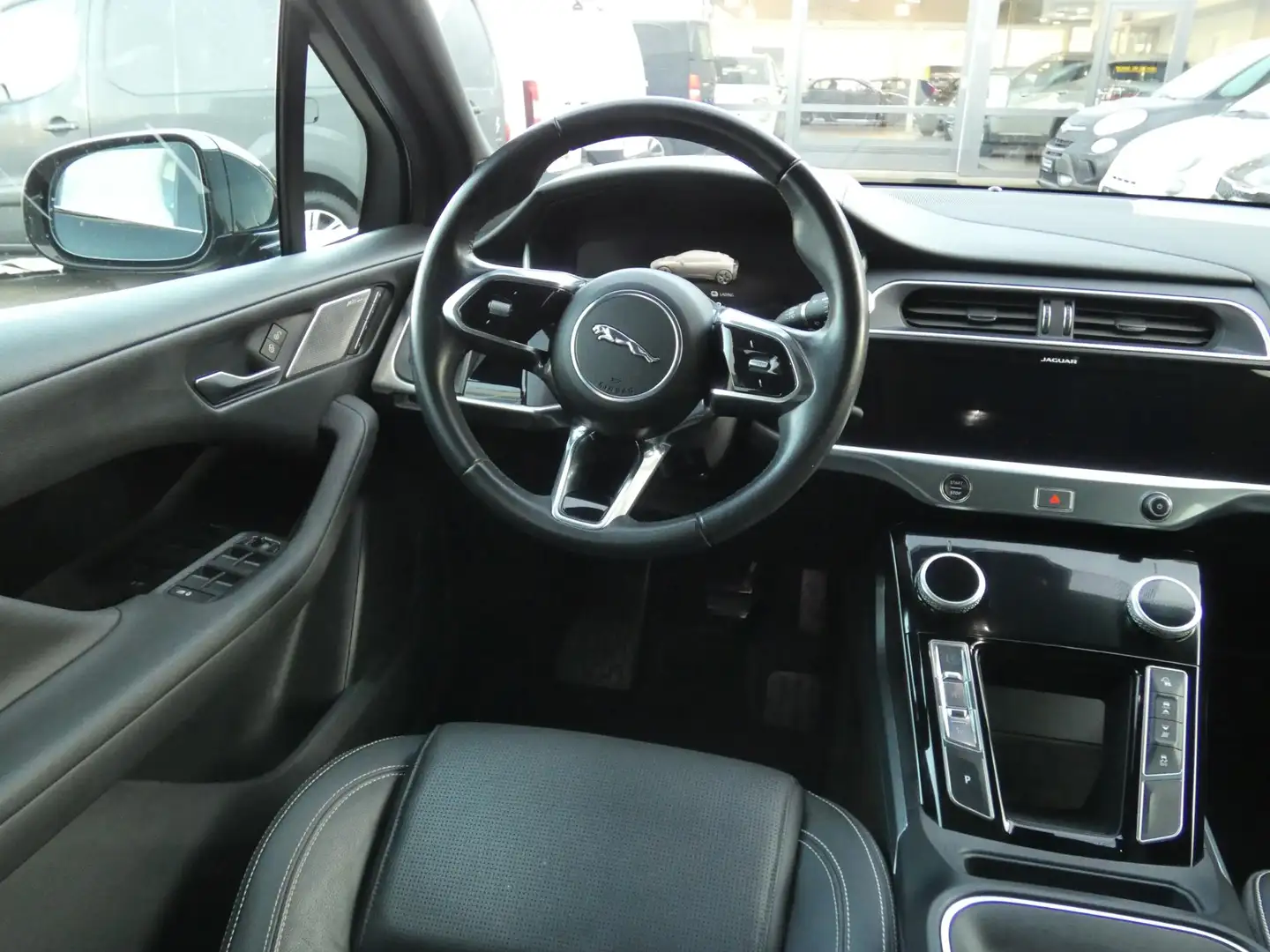 Jaguar I-Pace EV400 SE 90 kWh | SOH 100% | NAVIGATIE | PANORAMAD Černá - 2