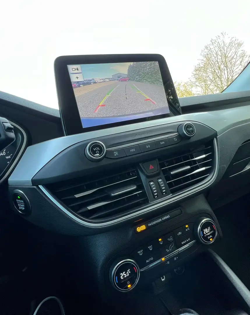 Ford Focus 1.5 EcoBlue Business Sport 120 CV GPS CAMERA LED Gris - 2