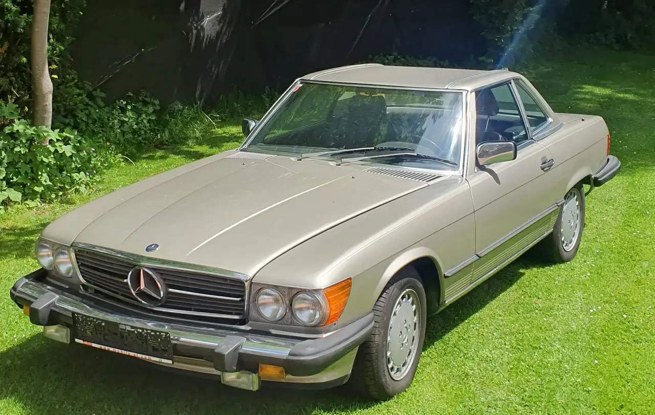 Mercedes-Benz SL 560 107.048, foto 6