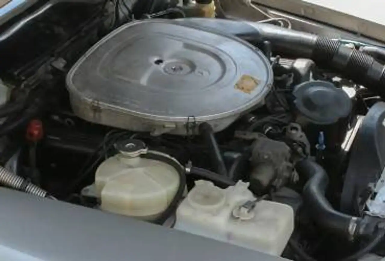 Mercedes-Benz SL 560 107.048, foto 12