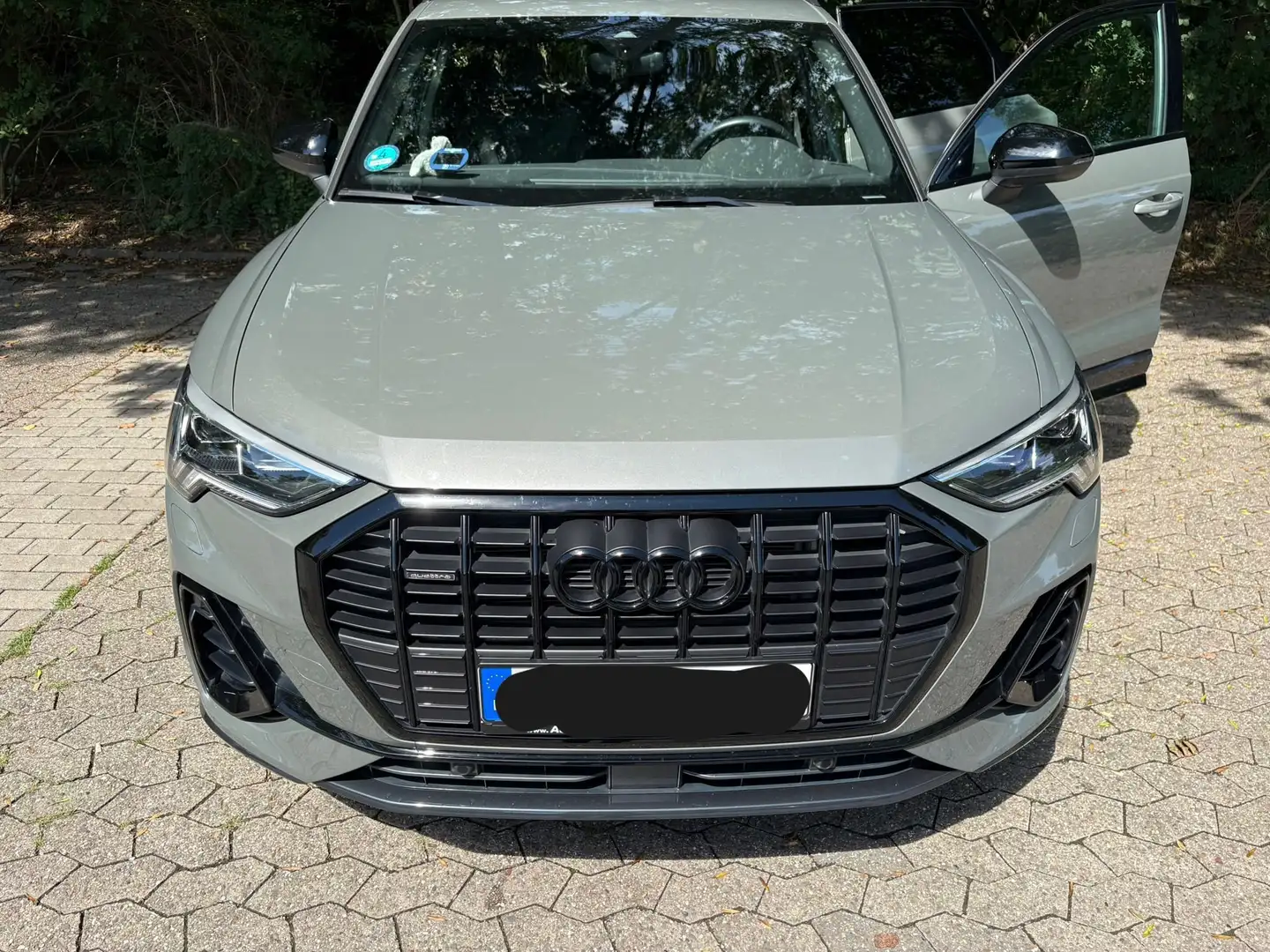 Audi Q3 Q3 40 TFSI quattro S tronic line Szary - 1