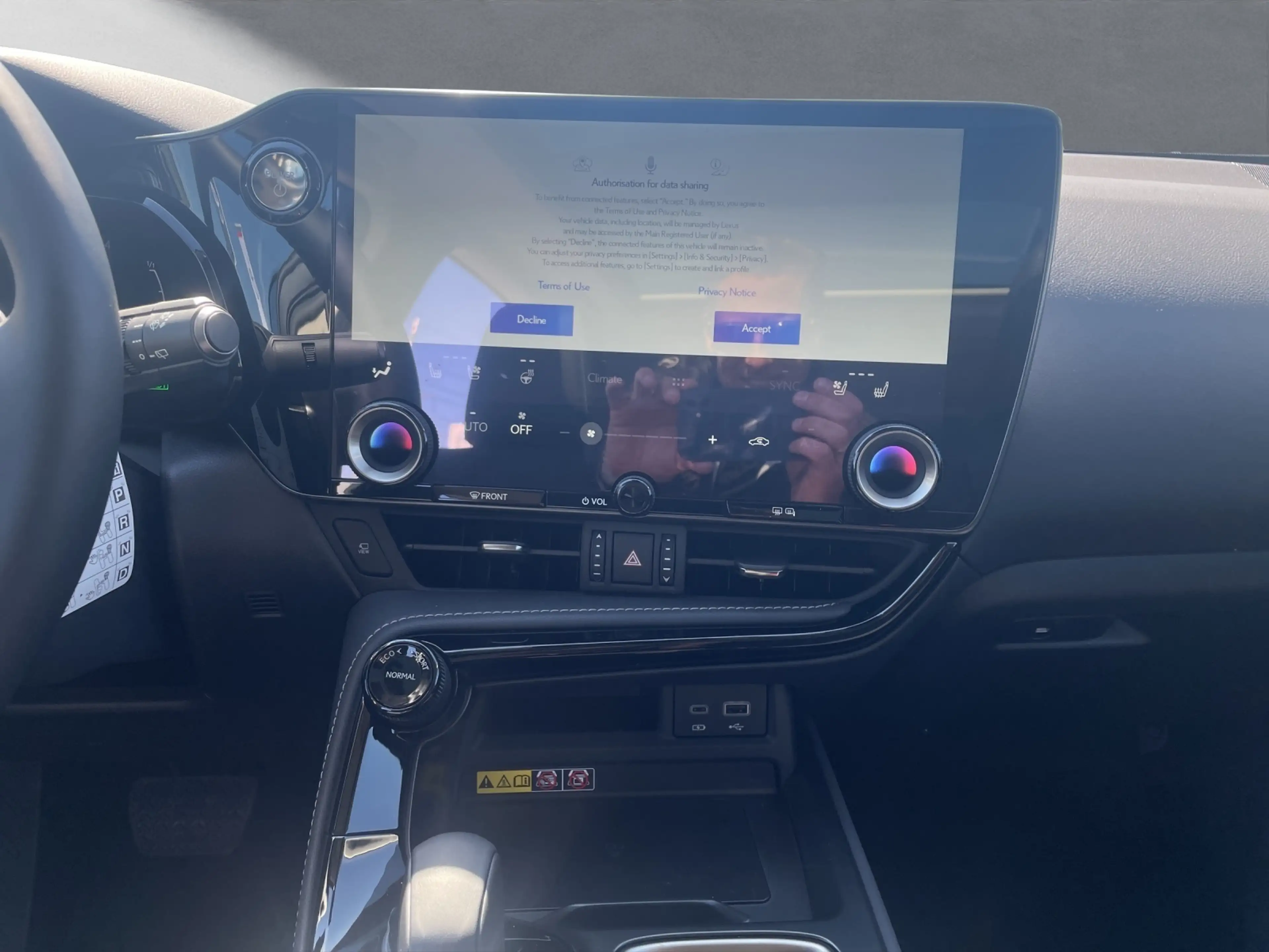 Lexus NX 450h+ + Executive Line NX 450h+ Executive Line — photo 15