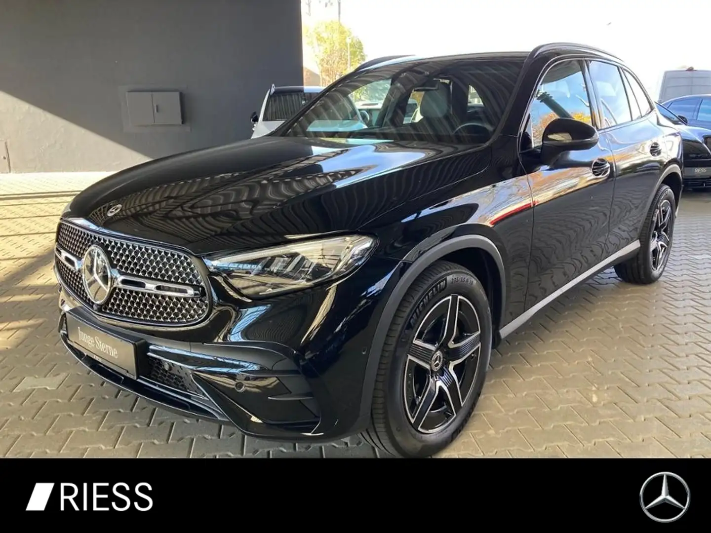 Mercedes-Benz GLC 220 d 4M AMG AHK DISTR NIGHT SPUR AMBI Noir - 1
