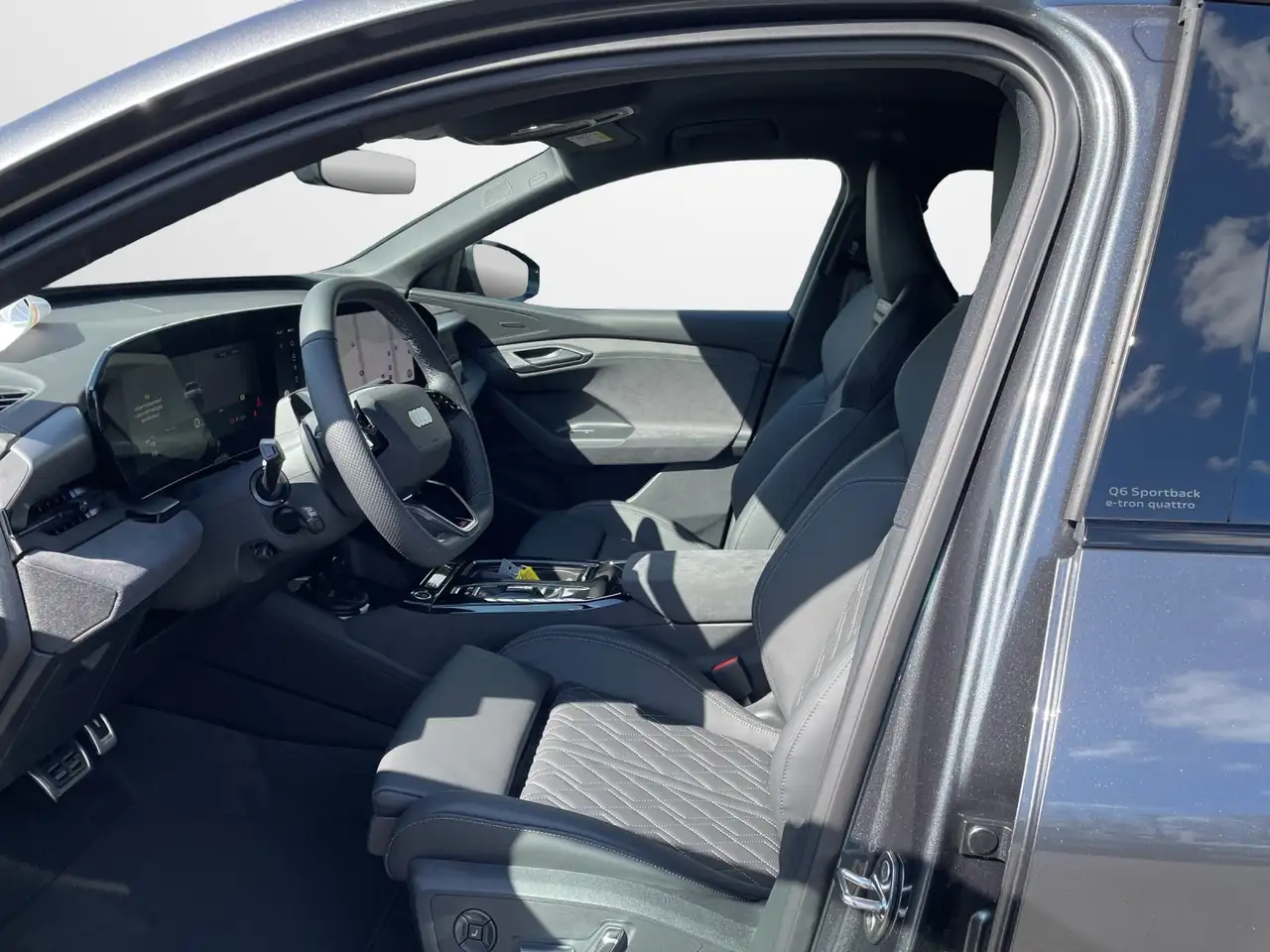 Audi Q6 e-tron Sportback quattro S line business 8