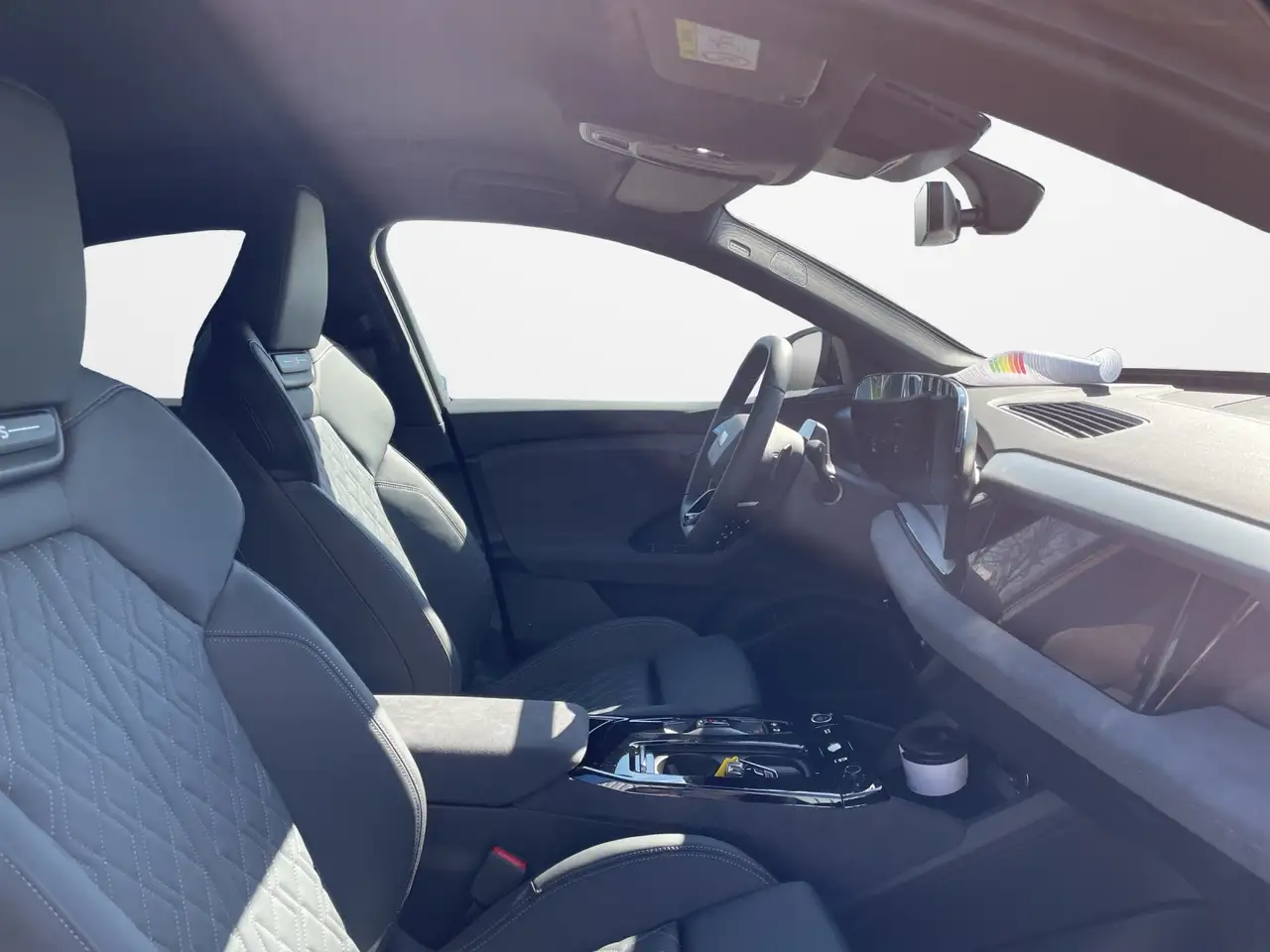 Audi Q6 e-tron Sportback quattro S line business 14