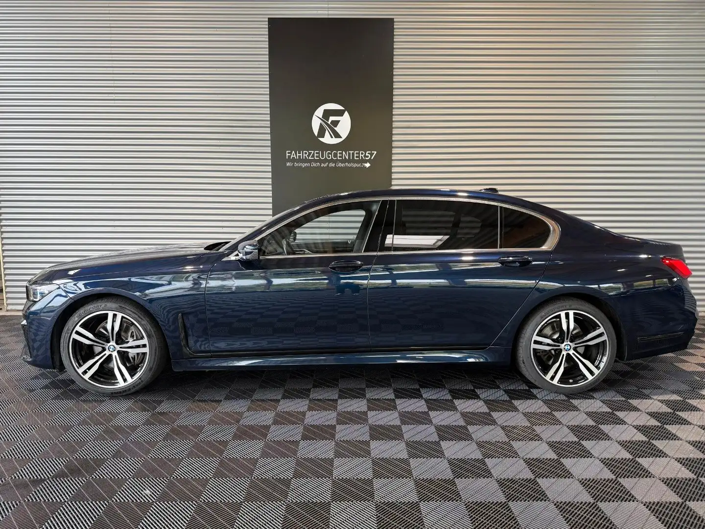 BMW 730 L d xDrive/LASER/360°/SKY LOUNGE/MASSAGE/H&K Bleu - 2