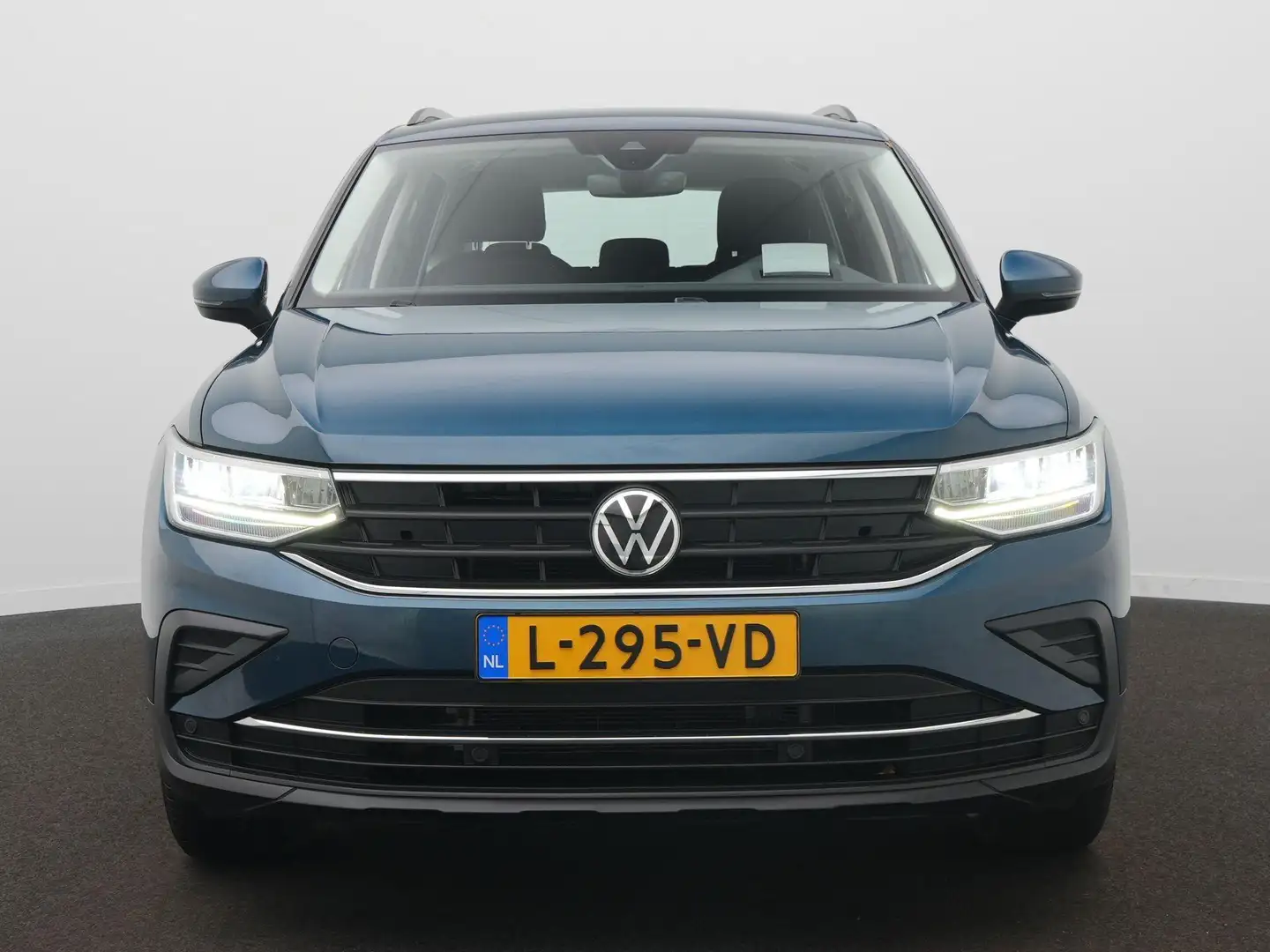 Volkswagen Tiguan 1.5 TSI Life Business / Clima / Pdc / Elek-Klep / Azul - 2