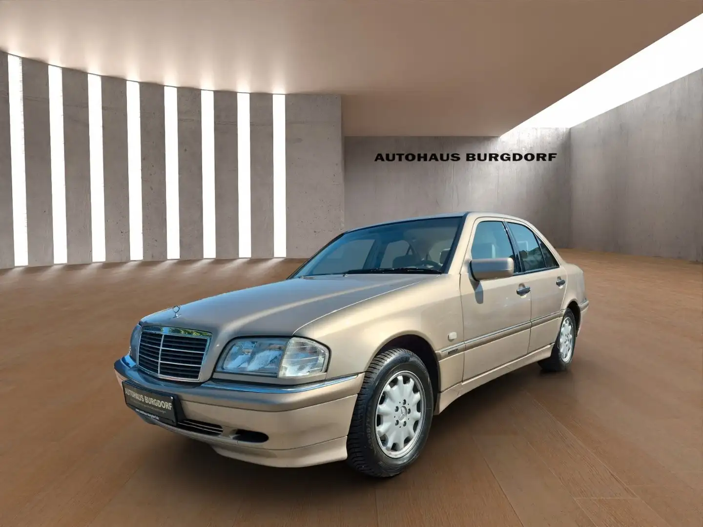 Mercedes-Benz C 180 Elegance Automatik Klima Tempomat 1. Hand Beige - 1