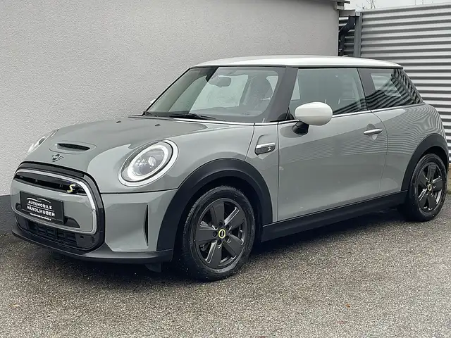 MINI Cooper S MINI Cooper SE 32,6kWh Aut. SPORT/NAVI/RTTI/LED...