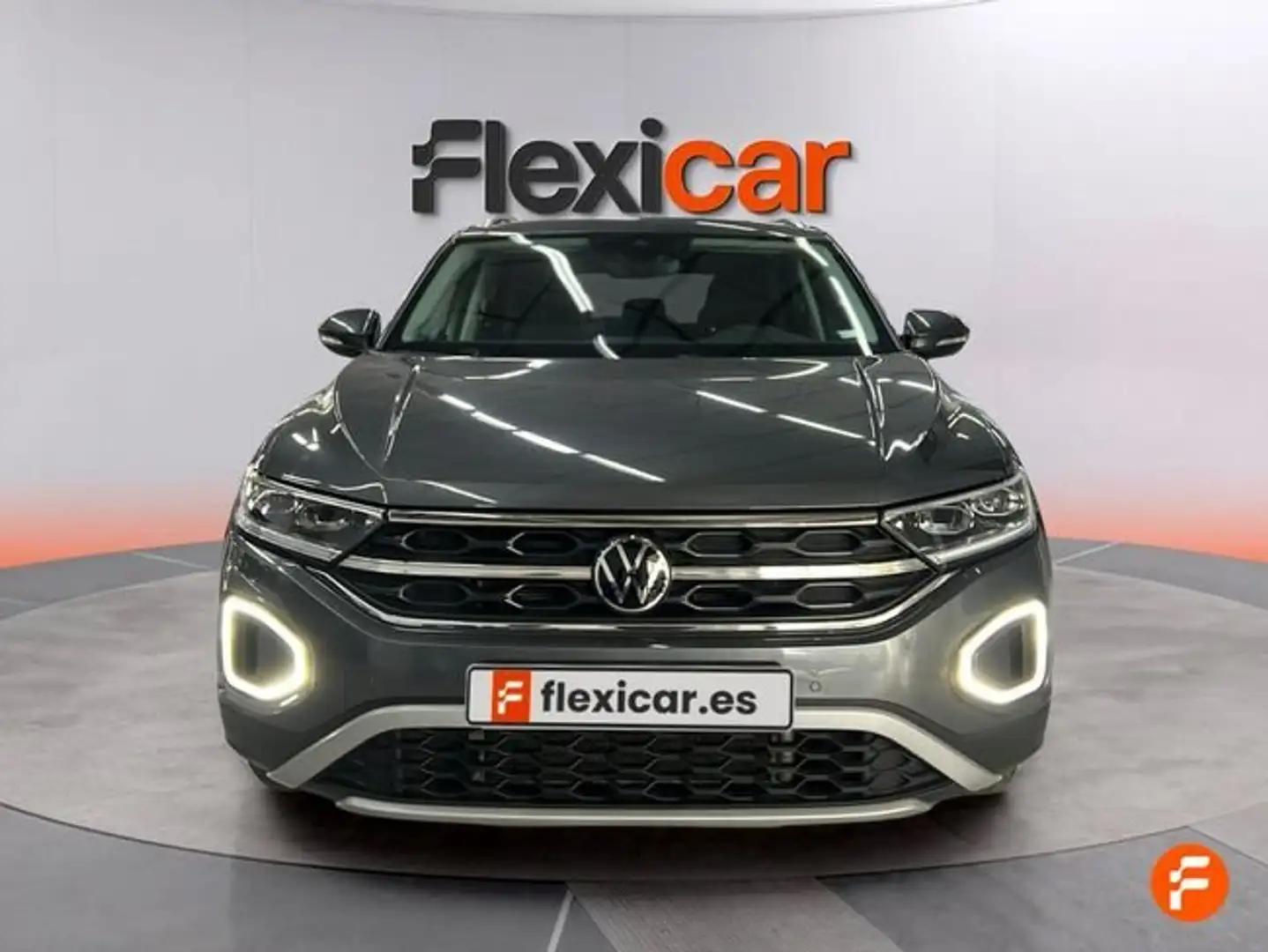 Volkswagen T-Roc 1.0 TSI 81kW Gris - 2