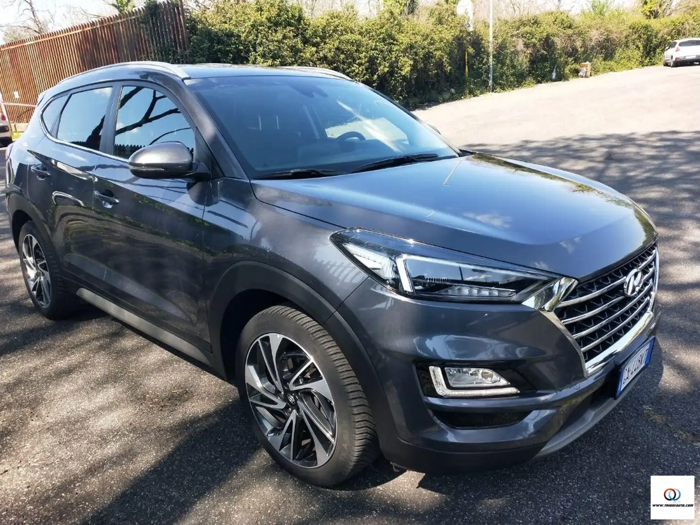Hyundai TUCSON 1.6 T-GDI 4WD DCT Exellence Grijs - 1