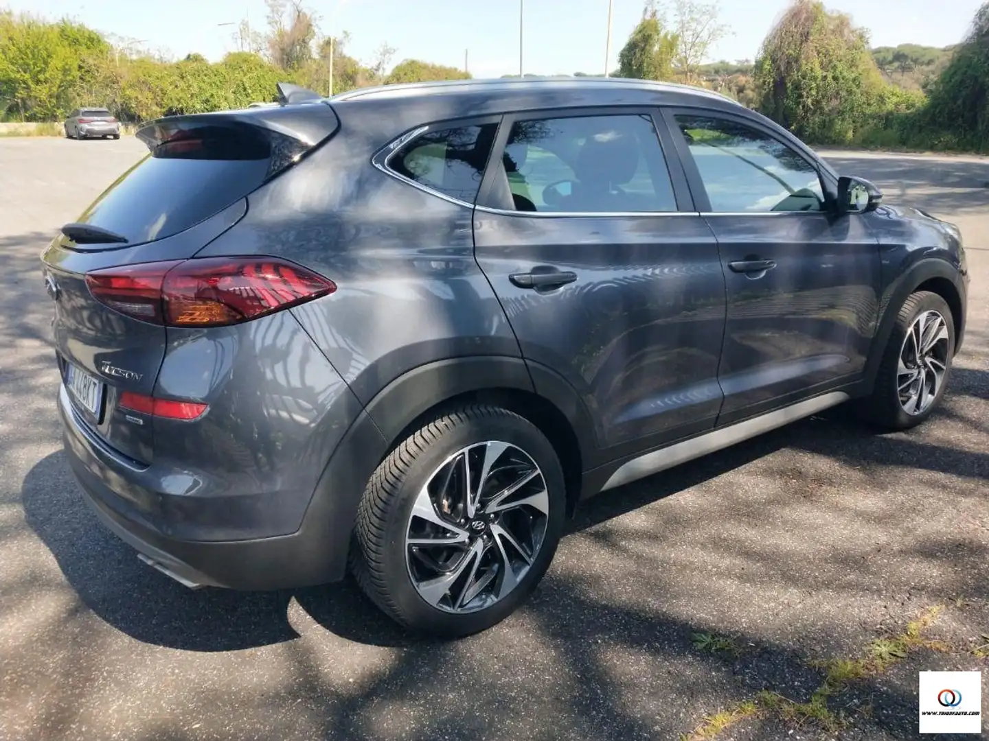Hyundai TUCSON 1.6 T-GDI 4WD DCT Exellence Grijs - 2