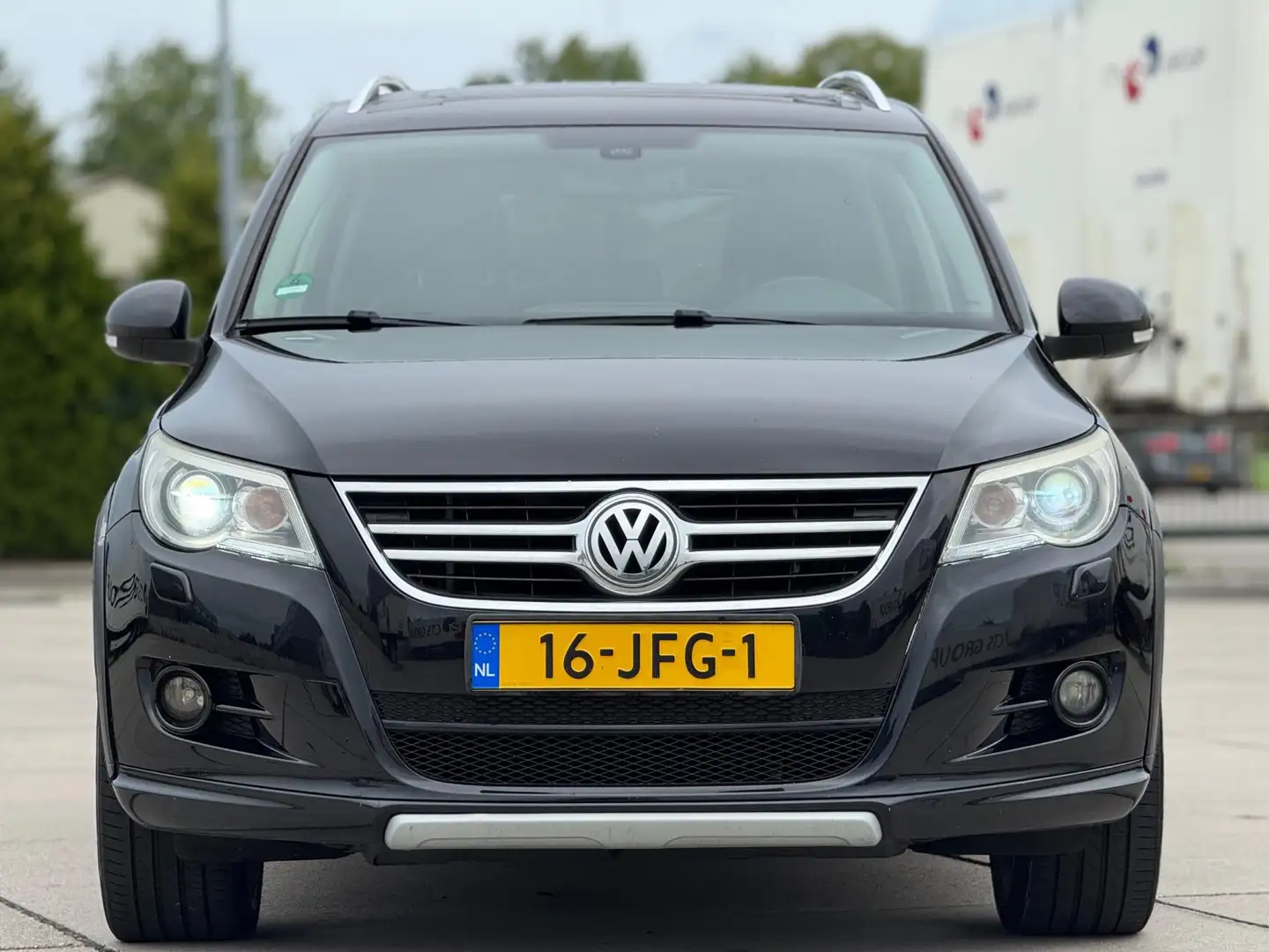 Volkswagen Tiguan 1.4 TSI Sport&Style 4Motion | Panoramadak | Elektr Noir - 2