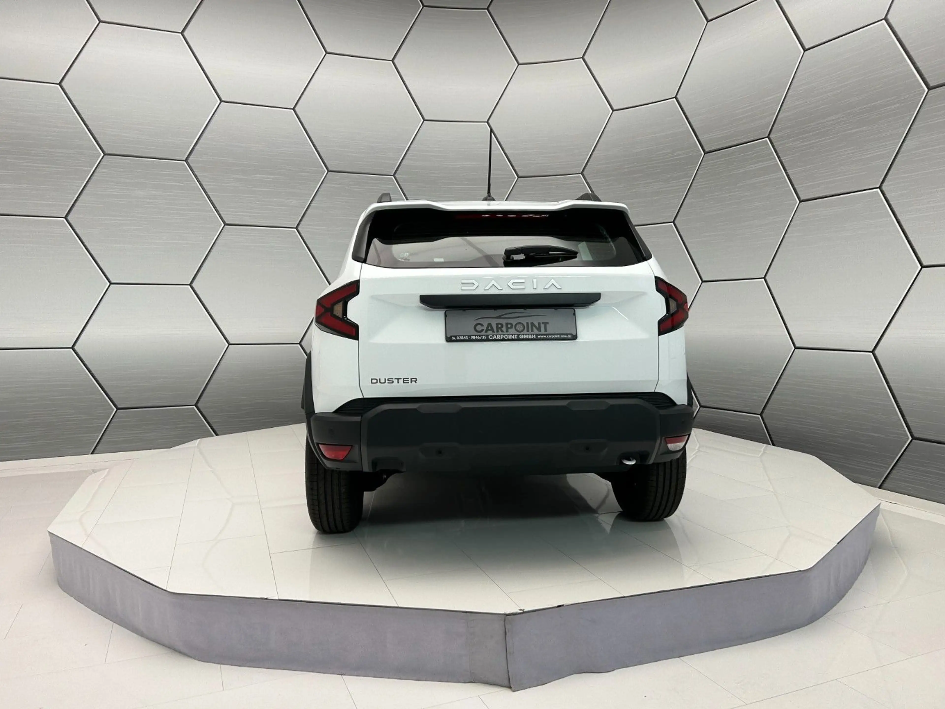Dacia Duster Eco-G 120 Essential — photo 5