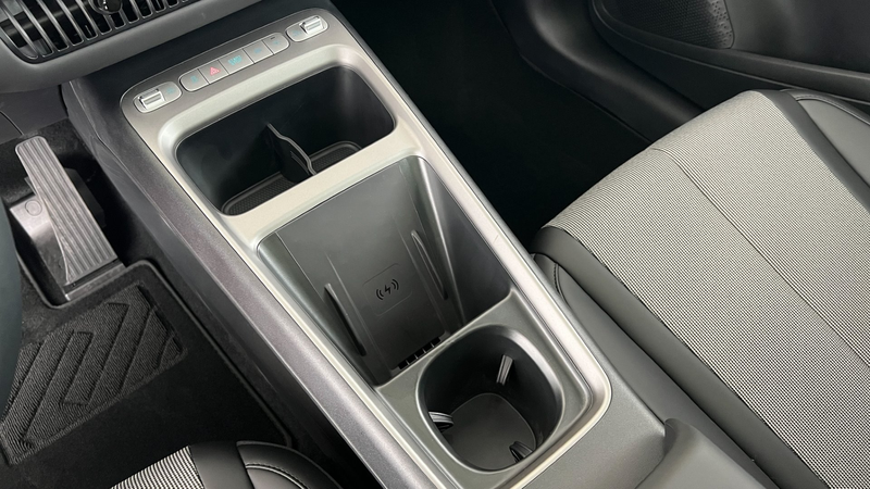 BYD Dolphin G DM-i Comfort — photo 14