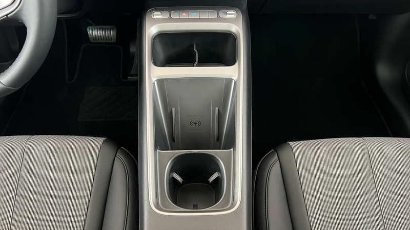 BYD Dolphin G DM-i Comfort — photo 11