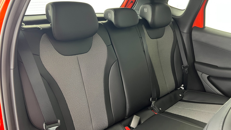 BYD Dolphin G DM-i Comfort — photo 6