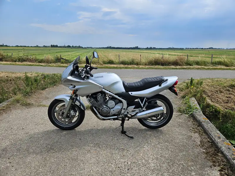 Yamaha XJ 600 - foto 7