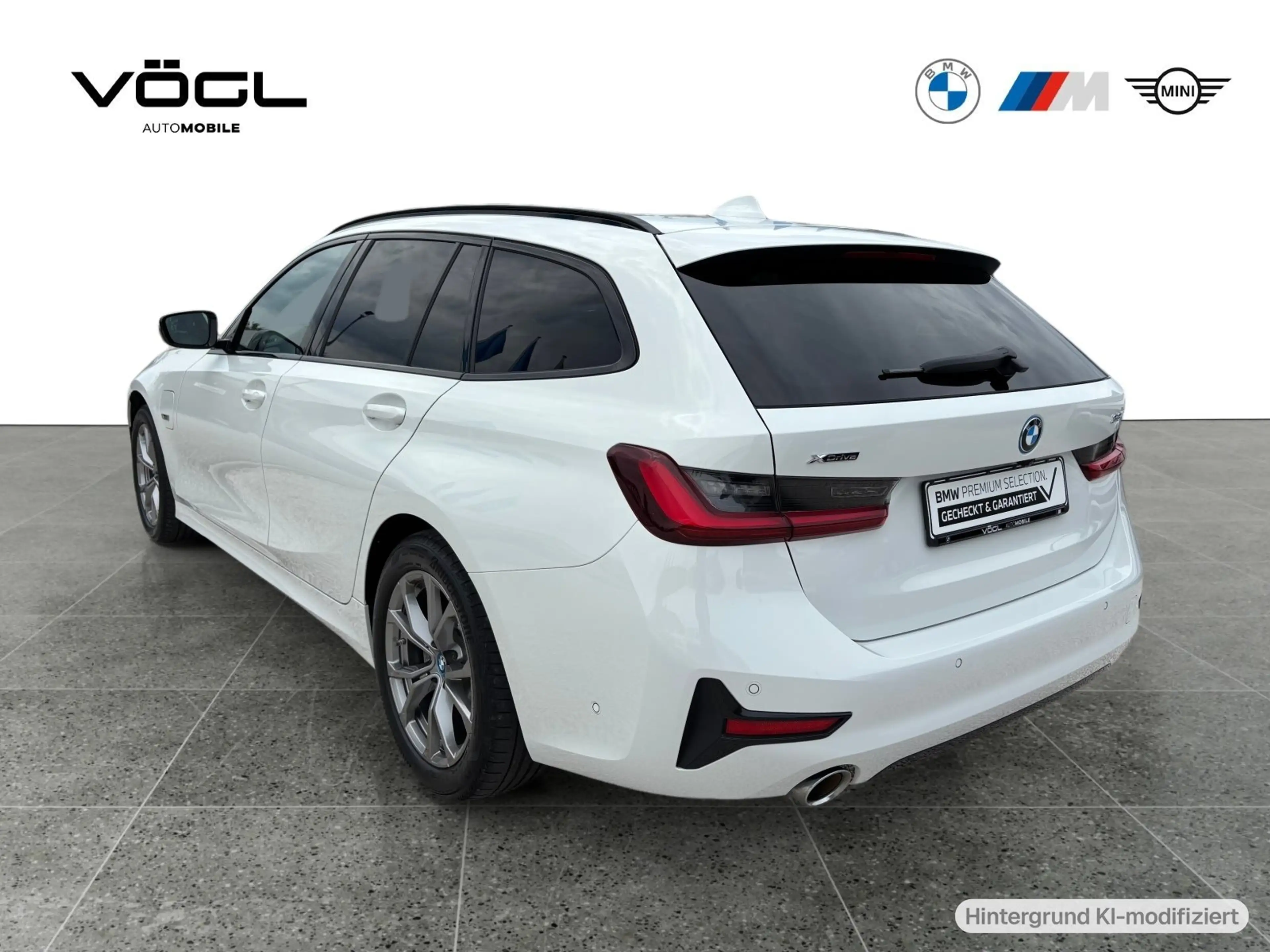 BMW 330 e xDrive Touring Laserlicht Head-Up HiFi AHK — photo 3