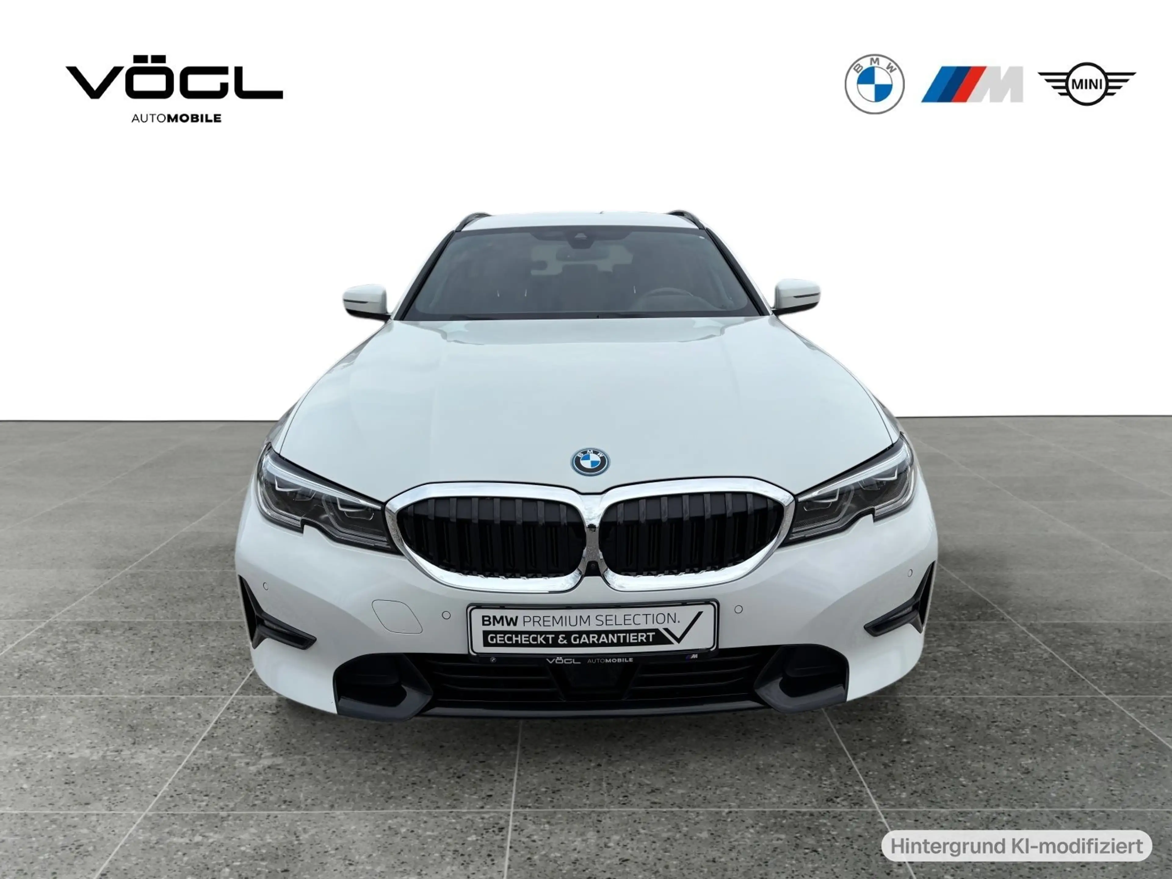 BMW 330 e xDrive Touring Laserlicht Head-Up HiFi AHK — photo 2