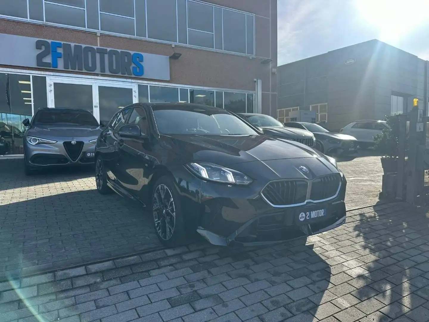 BMW 118 118d MSport auto "PROMO" Schwarz - 1