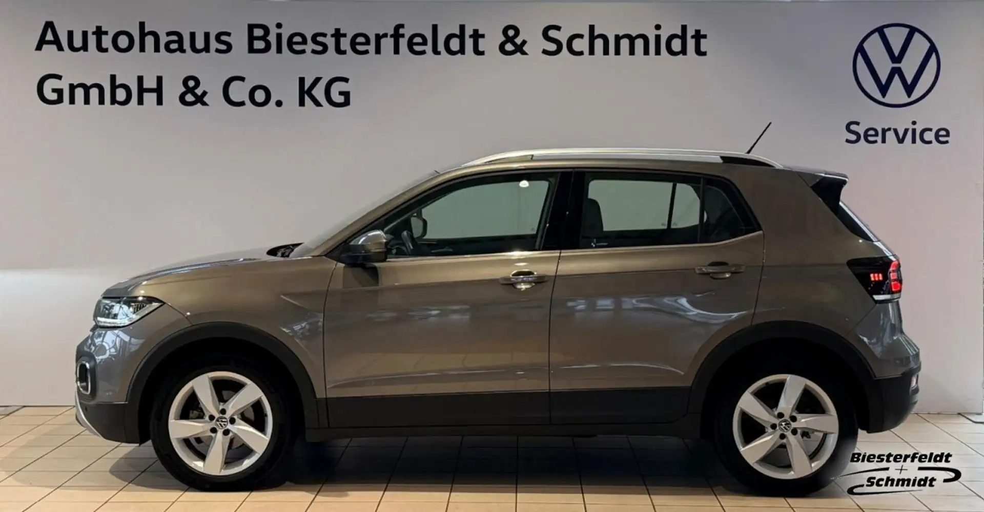 Volkswagen T-Cross Style 1.0 TSI DSG PDC LED RFK SHZ APP Klima Gris - 1