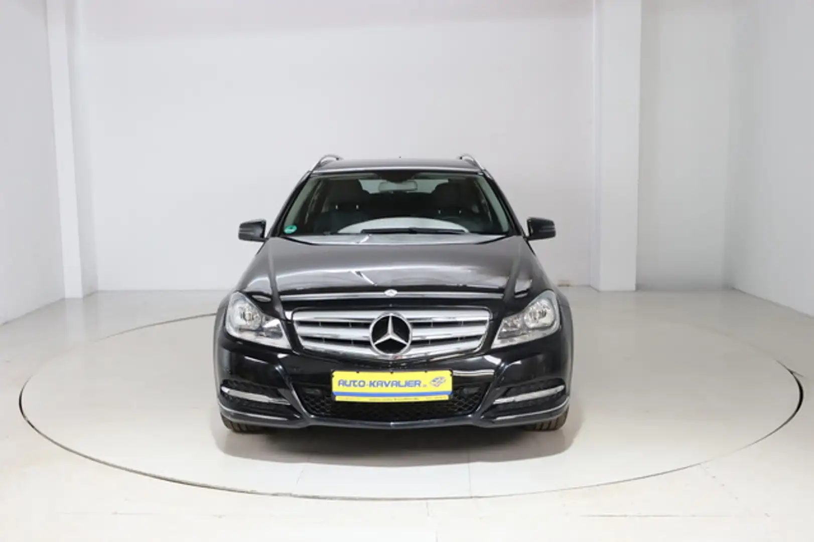 Mercedes-Benz C 180 T BlueEFFICIENCY AVANTGARDE Чёрный - 2