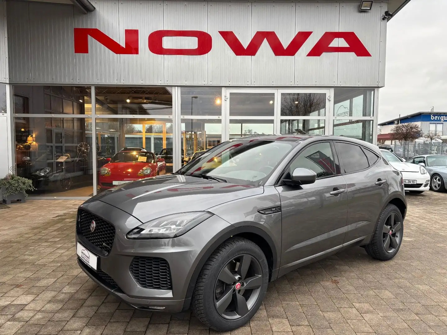 Jaguar E-Pace E-PACE R-Dynamic SE AWD Grau - 1