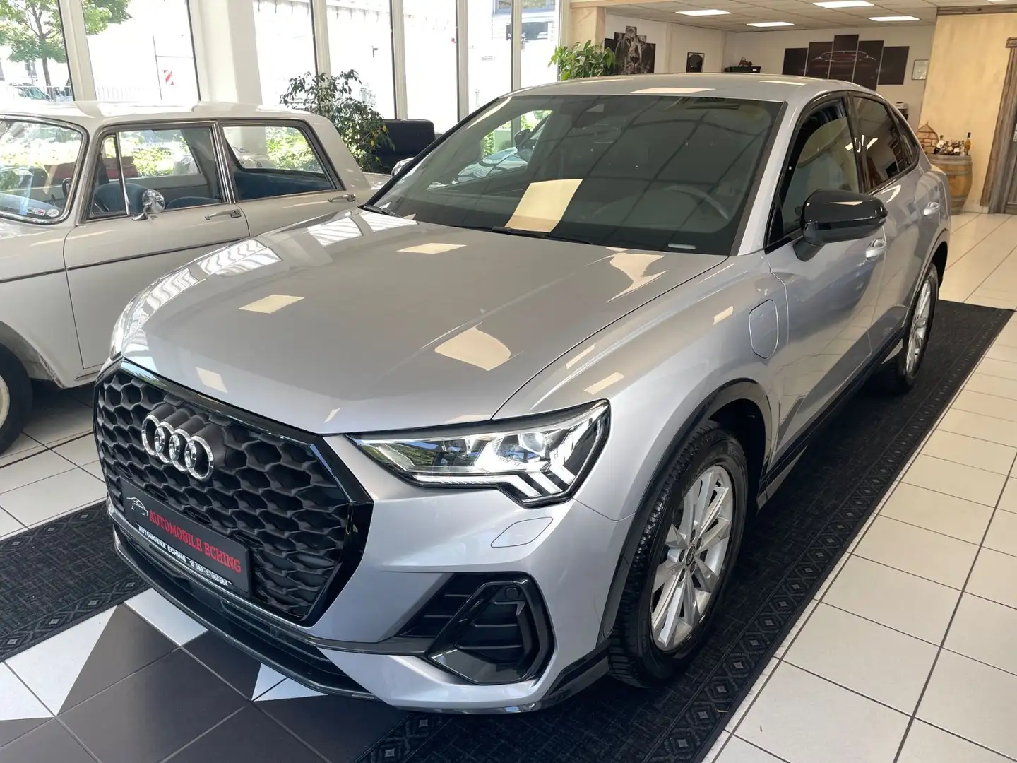 Audi Q3 Sportback 45 TFSI e *Navi*Kam*Matrix*ACC* Silber - 1
