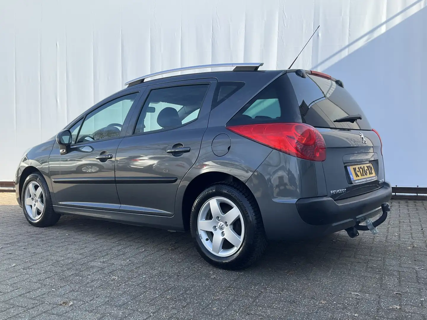 Peugeot 207 SW 1.4 VTi XS Pano Trekhaak Airco Grau - 2