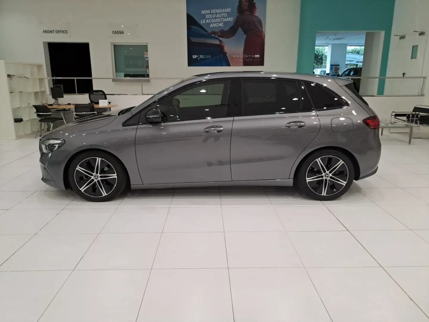 Mercedes-Benz B 180 B 180 d Progressive Advanced Grigio - 2