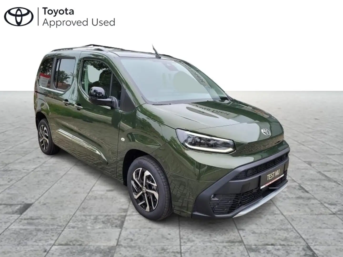 Toyota Verso Family 5pl SWB DEMO Wagen - Niet ingeschreven Zelená - 1