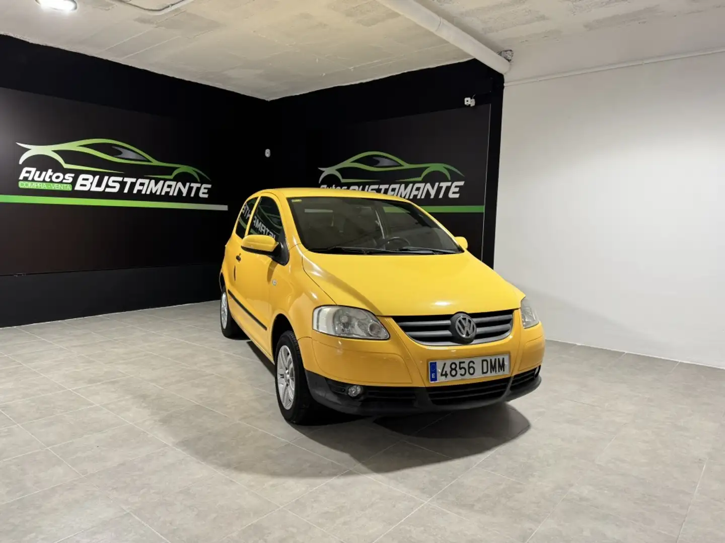 Volkswagen Fox 1.2 Amarillo - 1